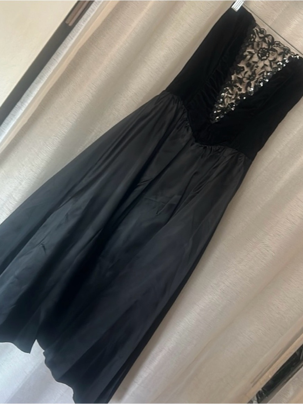 Jessica McClintock for Gunners Sax Black Velvet Midi Dress Size 7